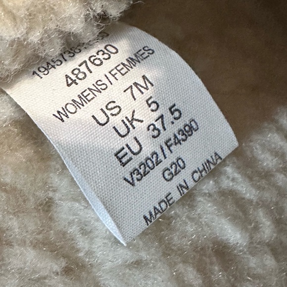 Lands' End Gray Slippers Holiday Sherpa Lined Red Cardinal Bird Christmas - Picture 8 of 10